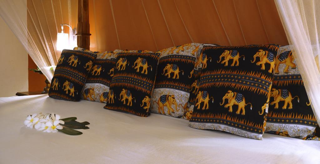 Golden Lodge تانجالي الغرفة الصورة
